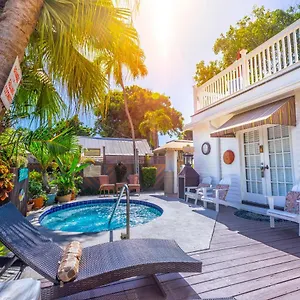Seascape Tropical (adults Only) Inn